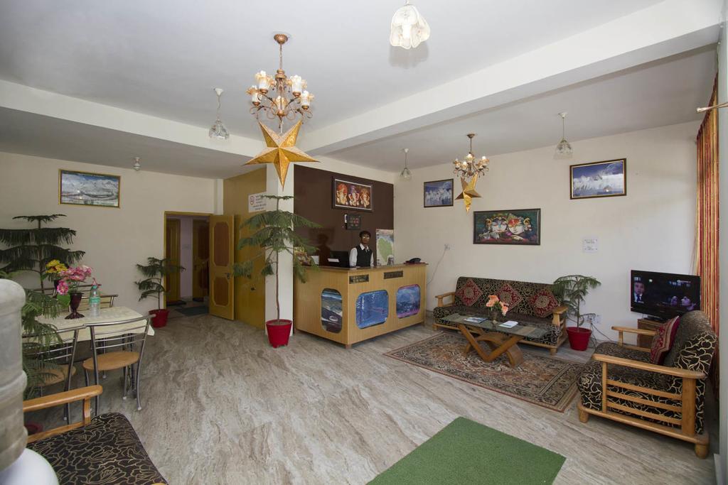 מנאלי Hotel Ocean Inn מראה חיצוני תמונה