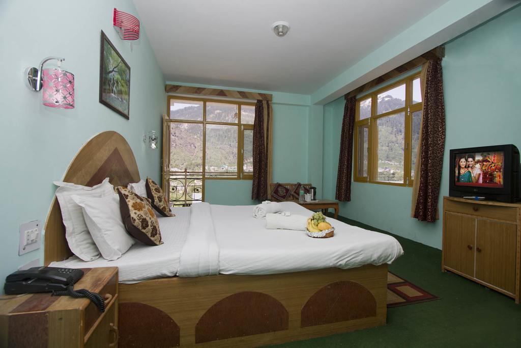 מנאלי Hotel Ocean Inn חדר תמונה