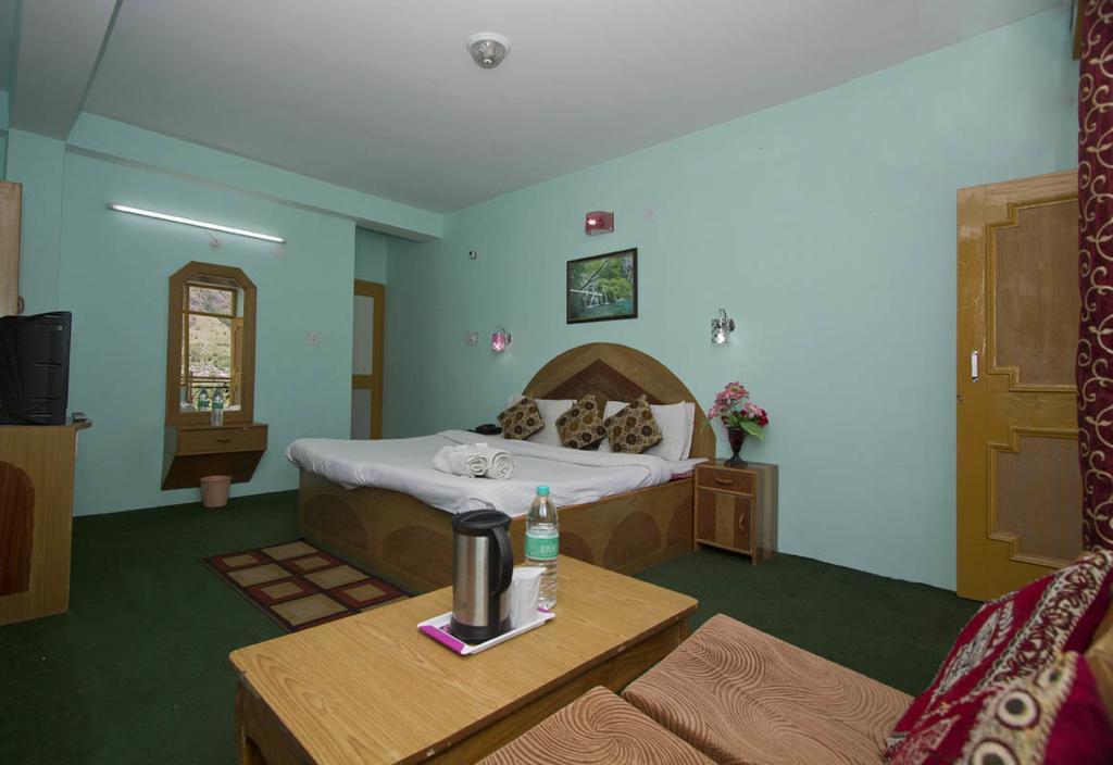 מנאלי Hotel Ocean Inn חדר תמונה